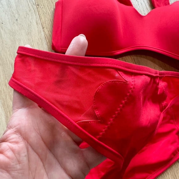 Seafolly untagged red bikini set - Picture 2 of 7